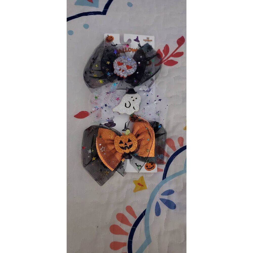 NWT DANBAR HALLOWEEN HAIR CLIPS